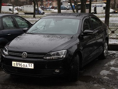 Автомобиль в аренду фото 1 - Volkswagen Jetta 2013