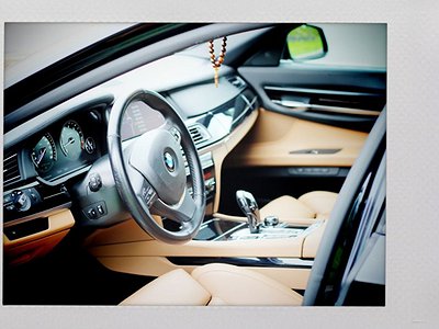 Автомобиль в аренду фото 2 - BMW 7-Series F01, F02 2011
