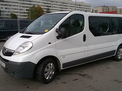 Микроавтобус/минивэн в аренду фото 1 - Opel Vivaro 2010