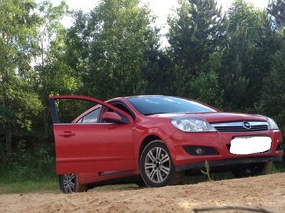 Автомобиль в аренду фото 1 - Opel Astra 2008