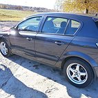 Аренда Opel Astra с водителем в городе Санкт-Петербурге - Владимир Бобин