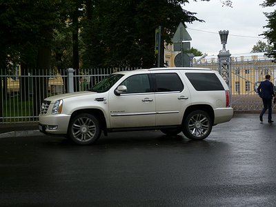 Кроссовер/внедорожник в аренду фото 3 - Cadillac Escalade 2011