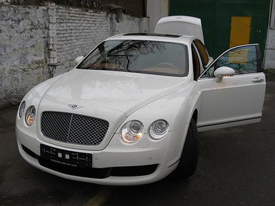 Автомобиль в аренду фото 1 - Bentley Continental 2011