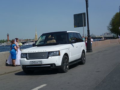 Кроссовер/внедорожник в аренду фото 1 - Land Rover Range Rover 2011